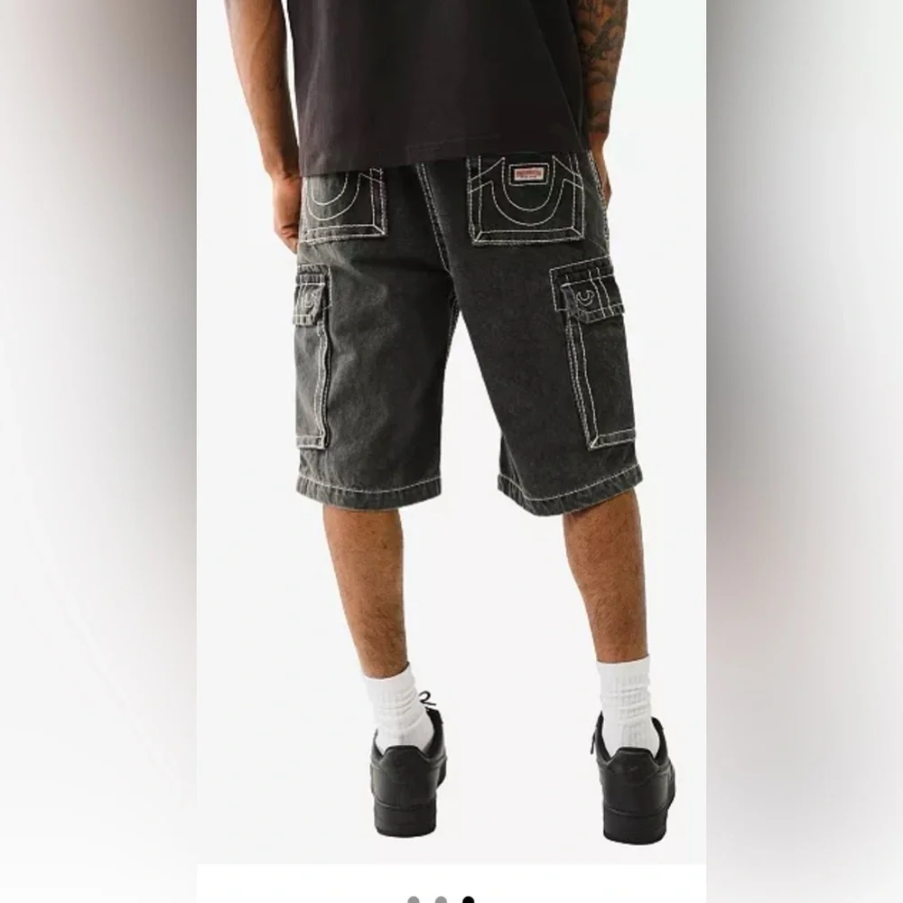 True Religion Men's Big T Vinny Cargo Denim Shorts 38